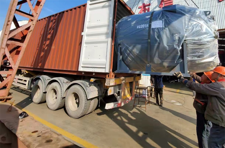 The main equipment of Pakistan chlorinated paraffin project was successfully shipped